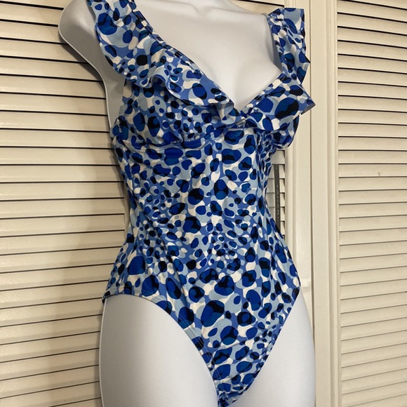 New Tahari Swimsuit - Picture 3 of 8